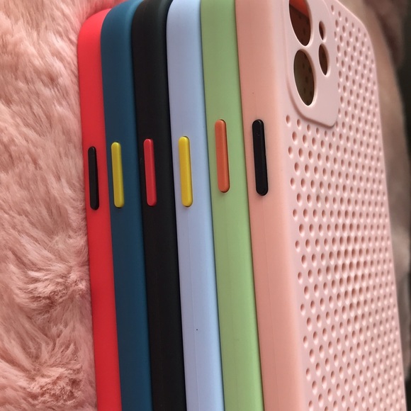 For iPhone 12 phone case with heat dissipation - Picture 15 of 17